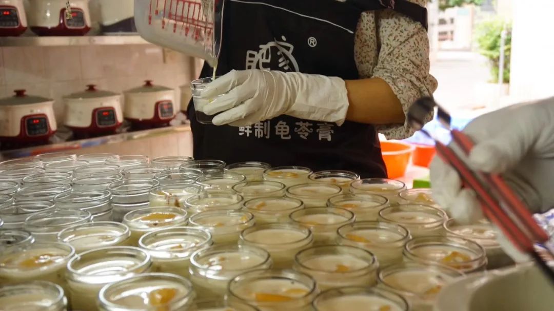 63岁婆婆做的足料甜品，靠自己研发，4年才出一次新品