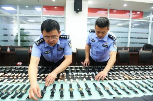 销售假冒耐克阿迪达斯服装被判刑,假冒耐克涉案金额1000多万