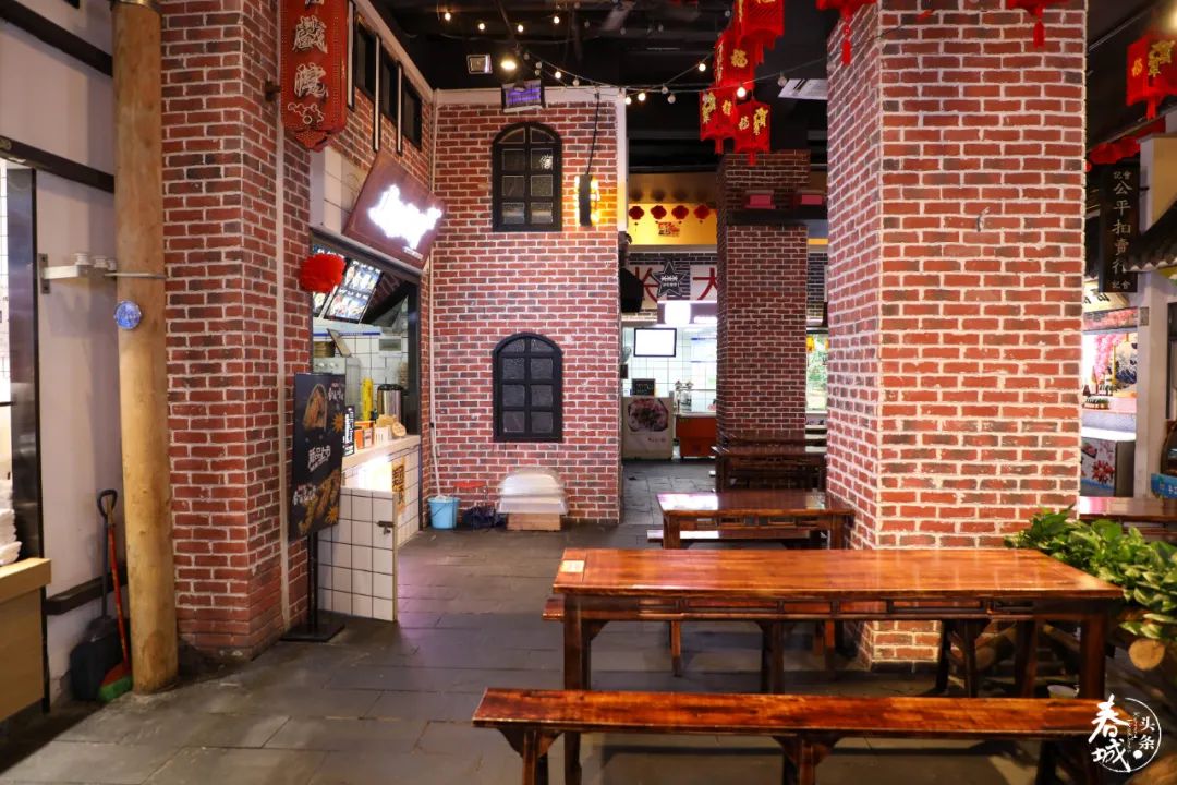 老昆明的网红美食街,老昆明网红美食小吃街打卡