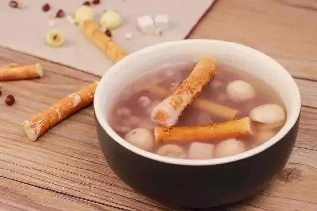 特色鲜人参炖汤,广式新鲜人参煲汤