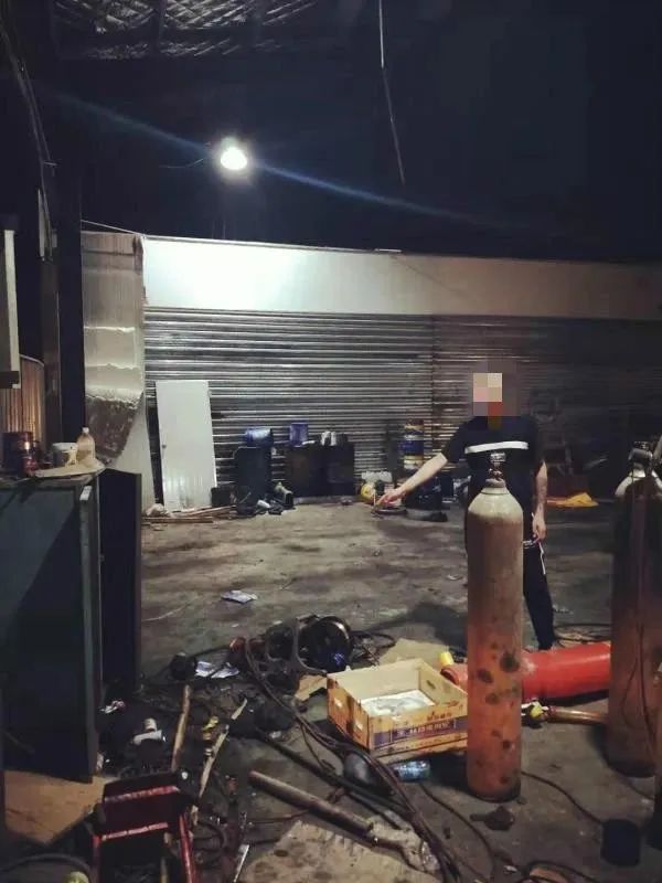 挂着“饭店”招牌却不接待普通客人，这个“神秘”场所最近被“关门”了