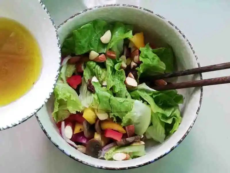 减肥吃的沙拉汁推荐,减肥沙拉营养餐