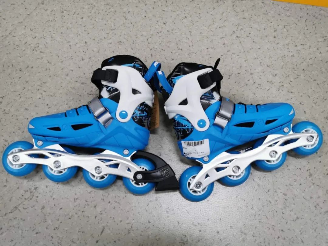 轮滑鞋应该怎么选择好,如何判断轮滑鞋合不合格