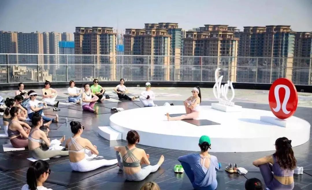 lululemon运动裤的成瘾者们