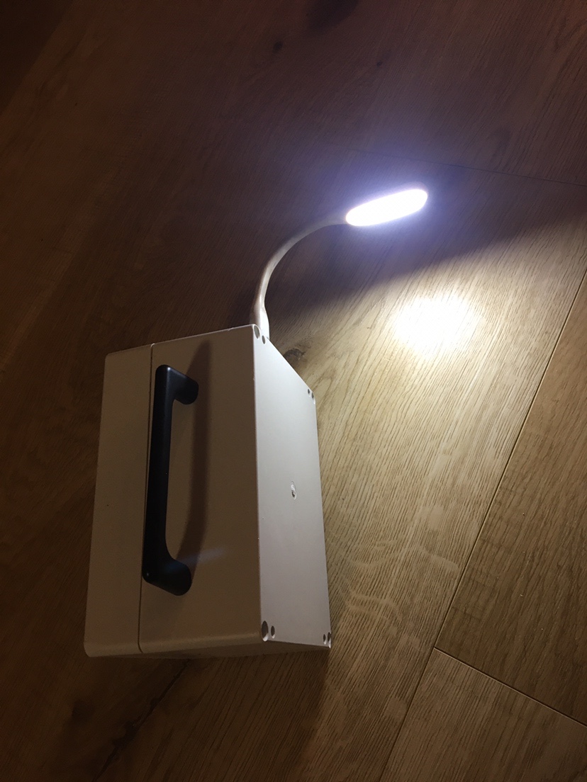 旧电瓶自制夜钓电源,旧电瓶变废为宝