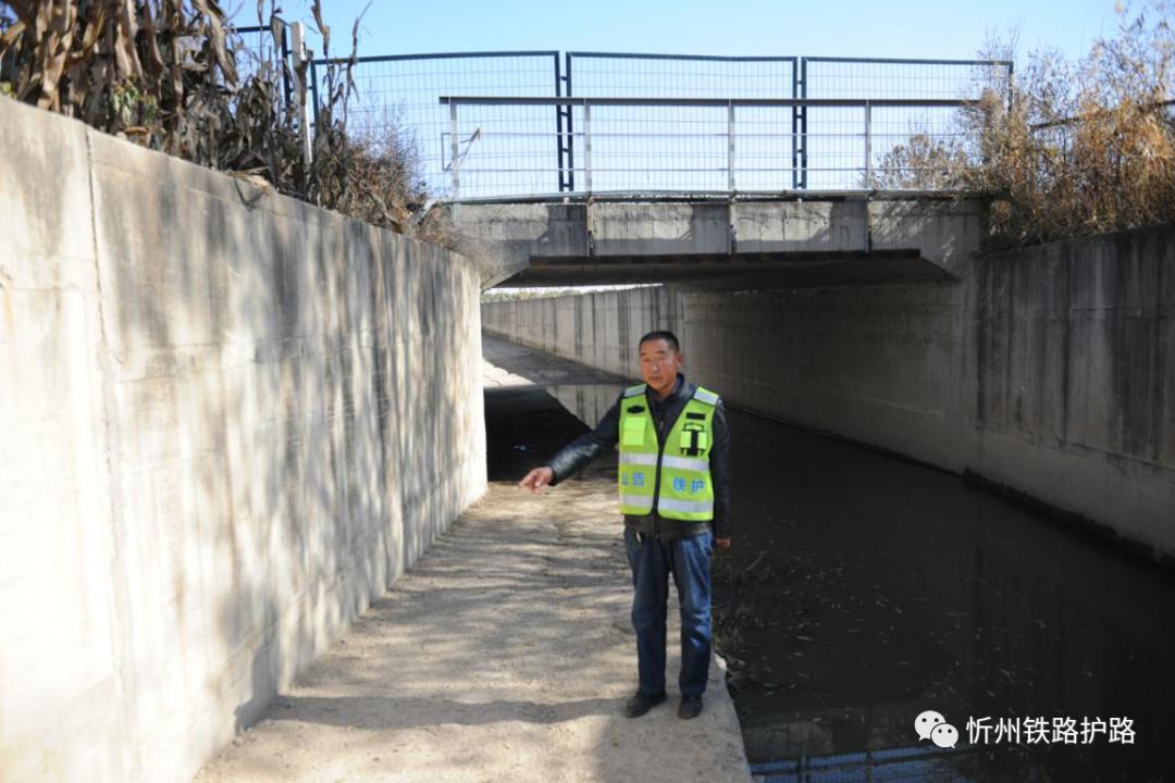 水火和火水的区别,水火和