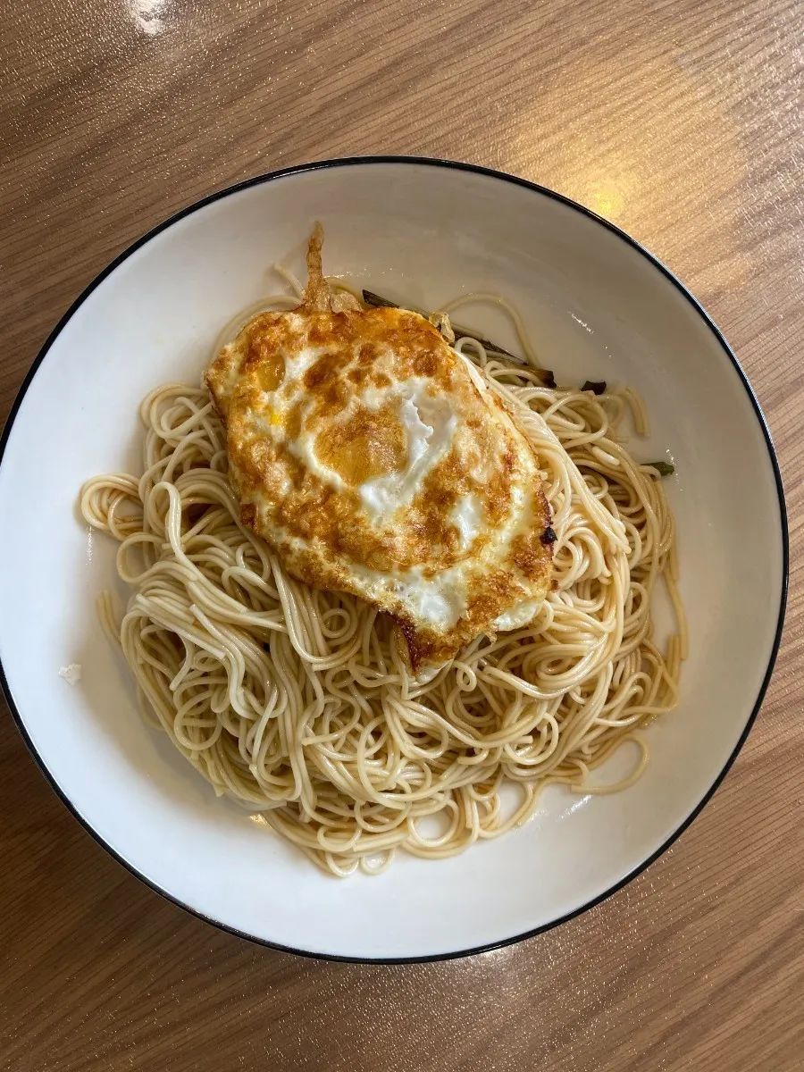 做了20年挂面出口数十个国家，萧山一家面条厂直呼“今年太难了！”他们生产的面条品质很好今起成本价在“每满生活”销售