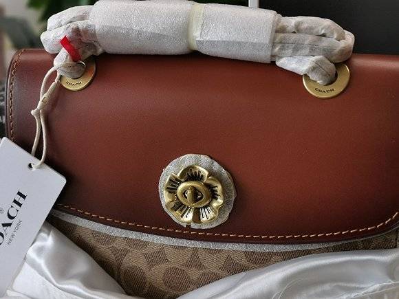 coach包店里买,coach包卖二手