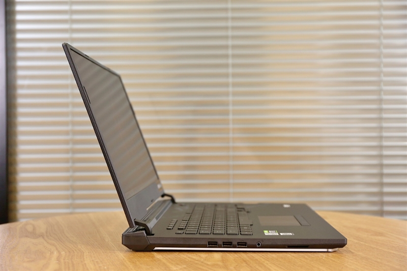 rog枪神4plus对比魔霸新锐,rog笔记本枪神4plus开箱