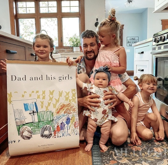 父爱隐忍又伟大这个父亲节想把世界都给他