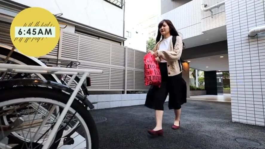 日本女快递员的一天过的有多潇洒,日本快递员的一天视频