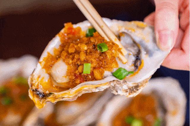 2亿细菌藏身菜板，99%抗菌的变态菜板，不发霉，磨刀磨蒜样样能行