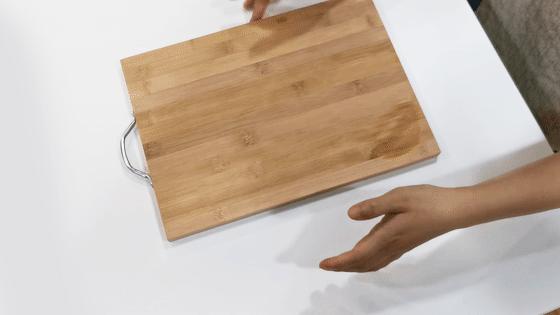2亿细菌藏身菜板，99%抗菌的变态菜板，不发霉，磨刀磨蒜样样能行