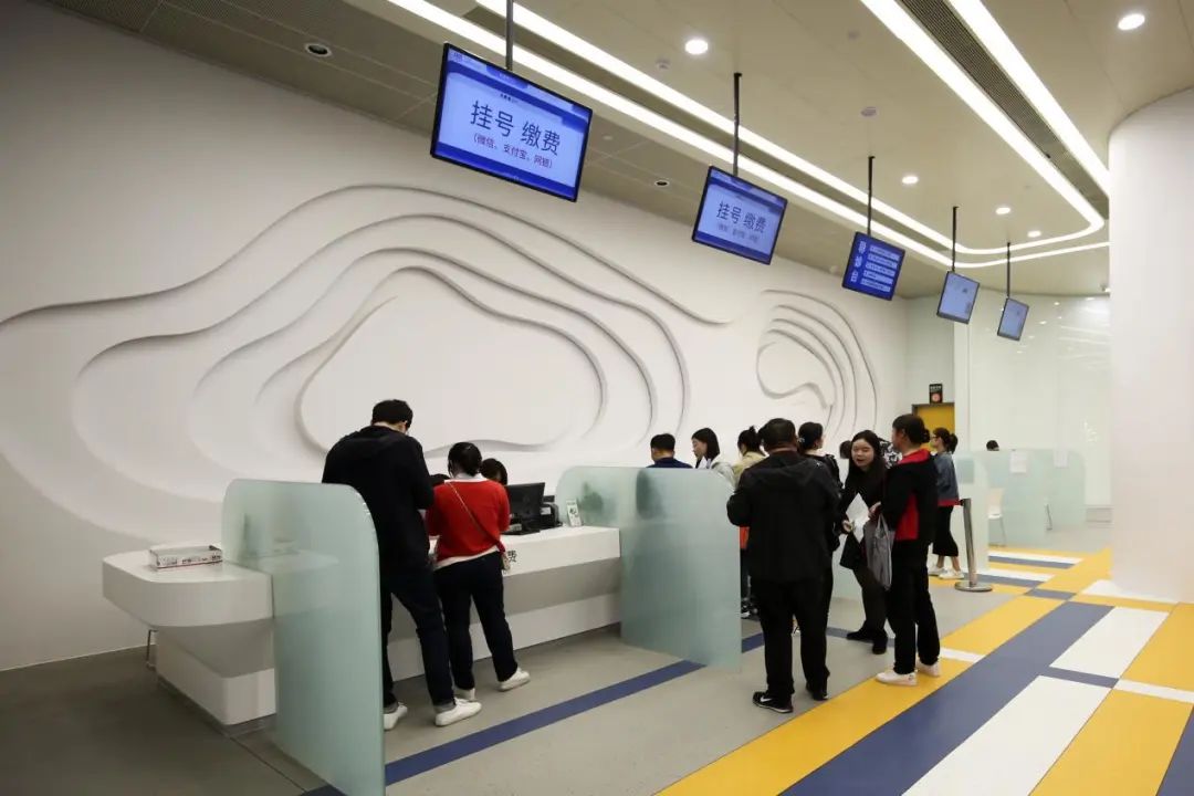 颠覆人心图片,打破女性刻板印象图片素材