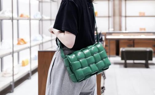 gucciprada最便宜的地方 (奢侈品牌prada和gucci)