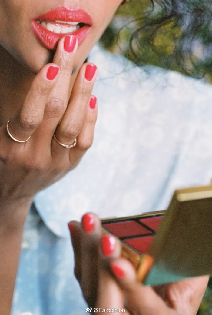 博主们的自创彩妆品牌是闹着玩吗？用过觉得，香