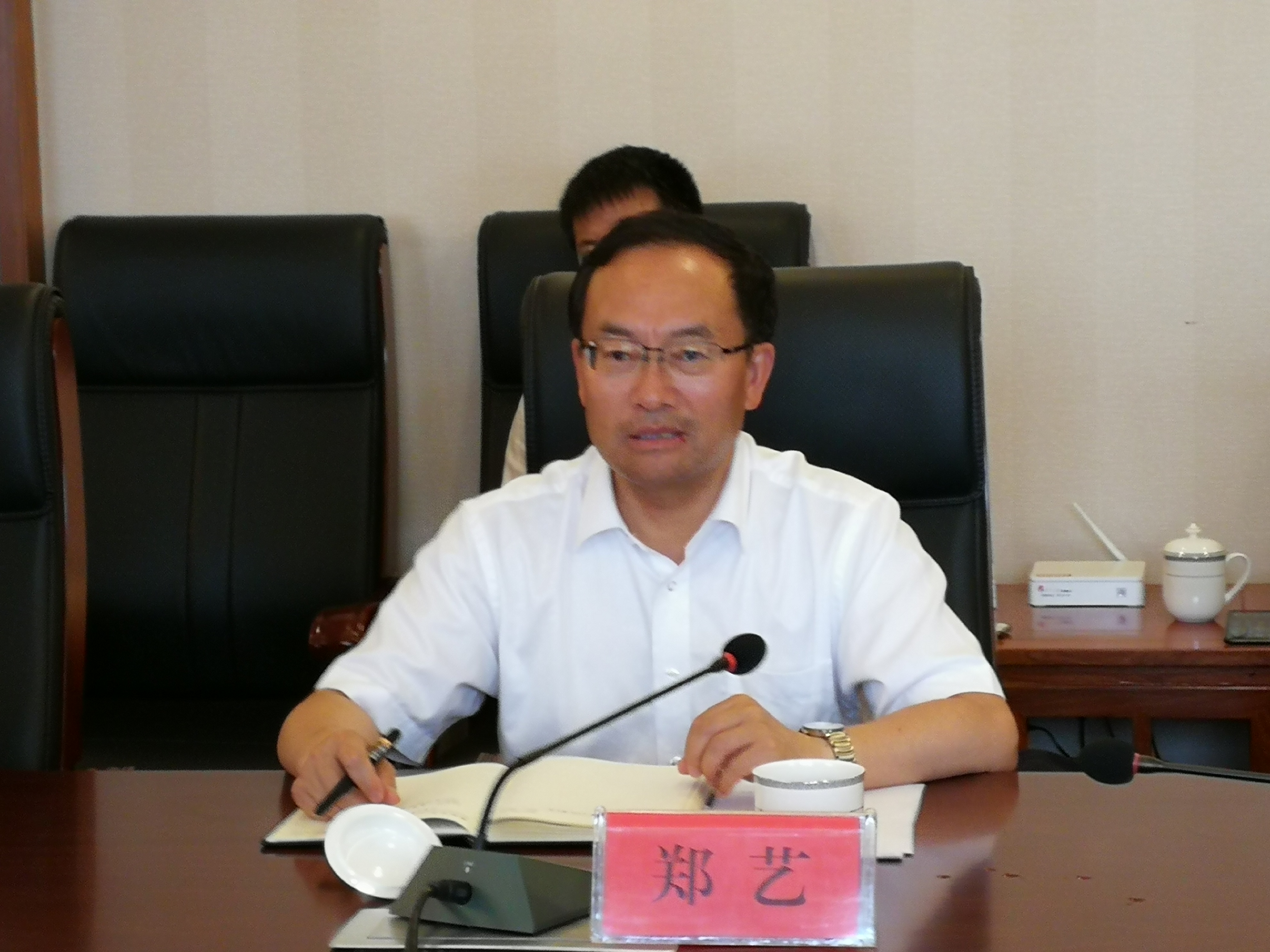 「丽江热线」郑艺在昆与重点企业会谈到省级部门汇报对接深化合作互利共赢争取支持推动发展