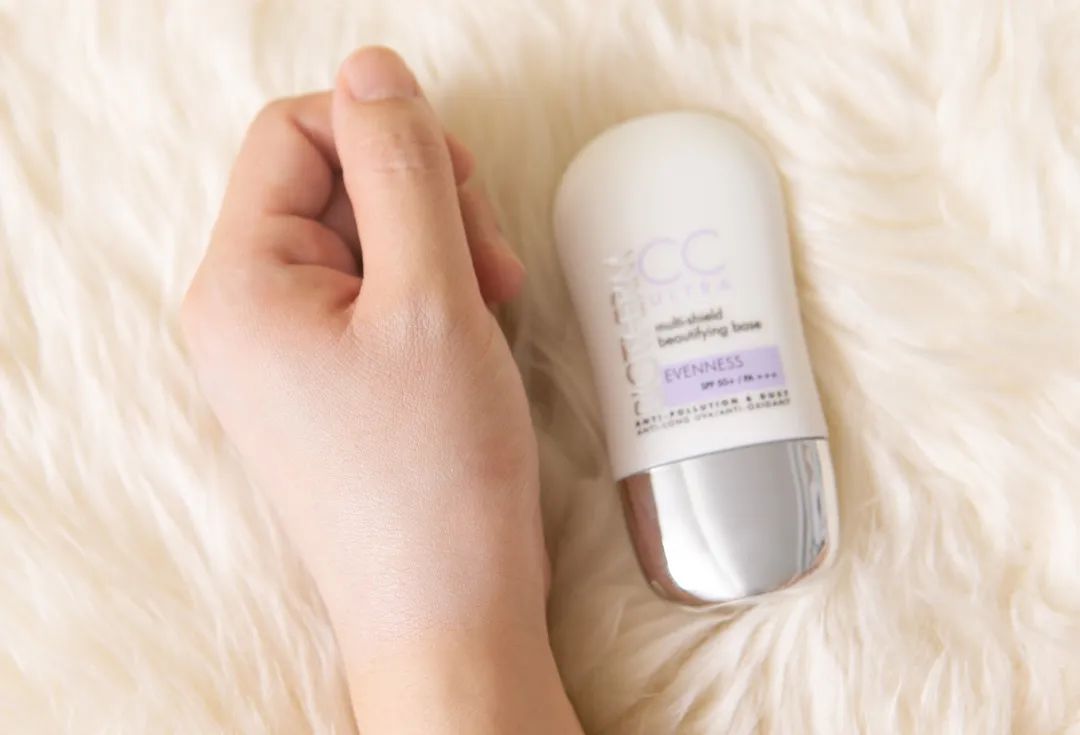 粉丝提问|有防晒,为什么身上很白,脸上很黑?