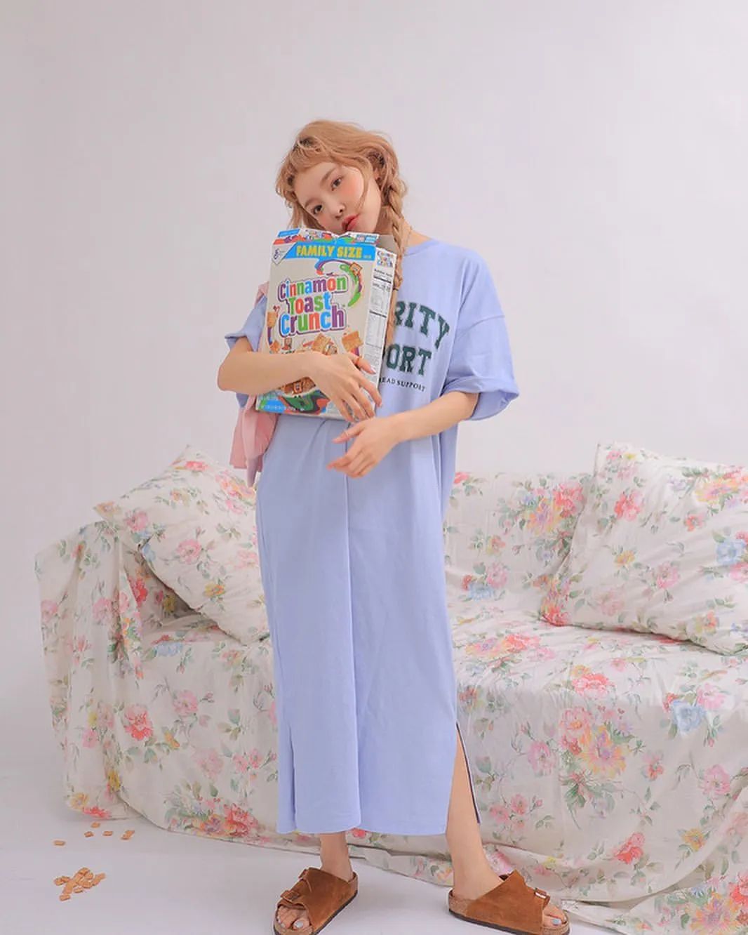 blackpink泫雅摆尾,blackpink全员观看泫雅舞台