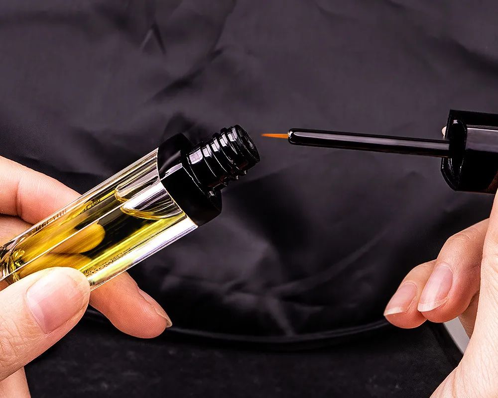 快用完的睫毛膏如何拯救,睫毛增长液告别假睫毛