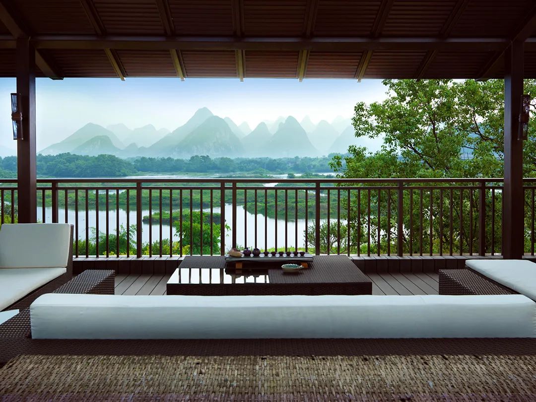 比买一送一还划算，全年不涨价！享山水画里329㎡双卧别墅，玩皮划艇漂流