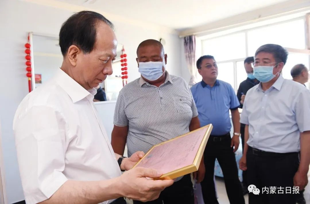 石泰峰在四子王旗调研督导脱贫攻坚和包案*访信**事项化解工作