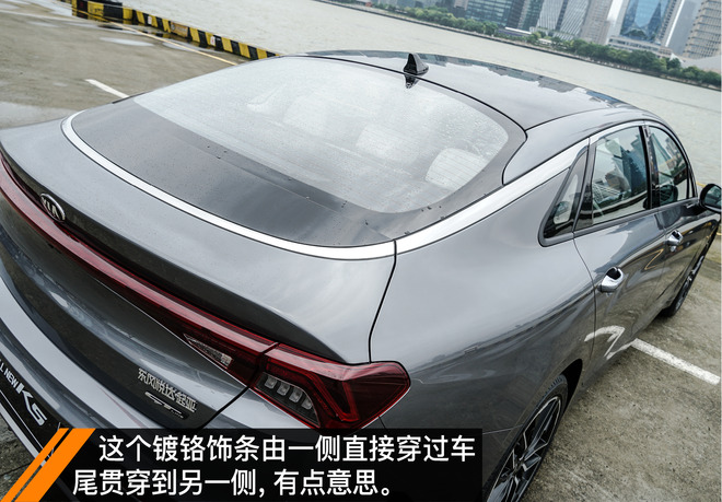 全新一代起亚k5介绍,超高的颜值全新起亚k5海外实车