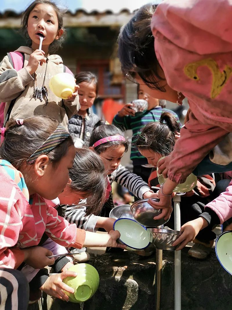 染了彼此乡愁，从此长途跋涉