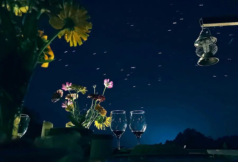 染了彼此乡愁，从此长途跋涉