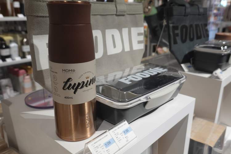 “杂货控的天堂”LoFt今天开业，排队排到弄堂去……神奇