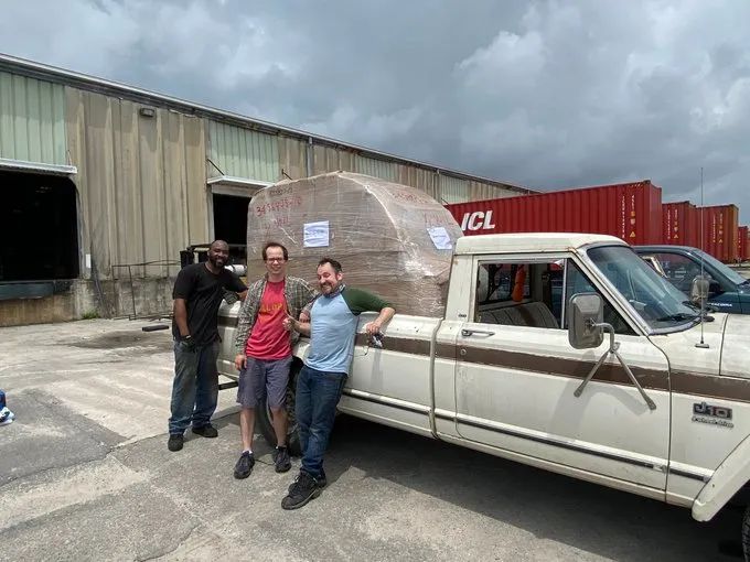 老外买世界上最便宜的车,老外购买世界上最便宜的车