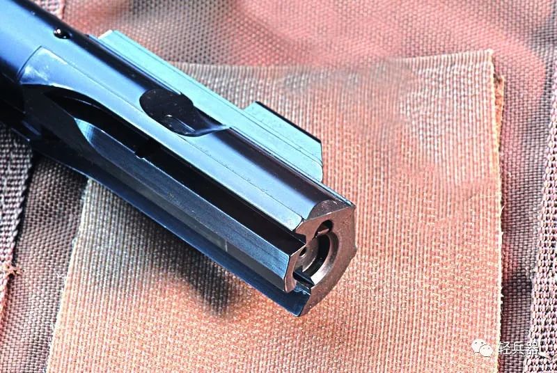 丹麦麦德森系列9mm冲锋枪尺寸,秘鲁mgp-84a式9mm冲锋枪