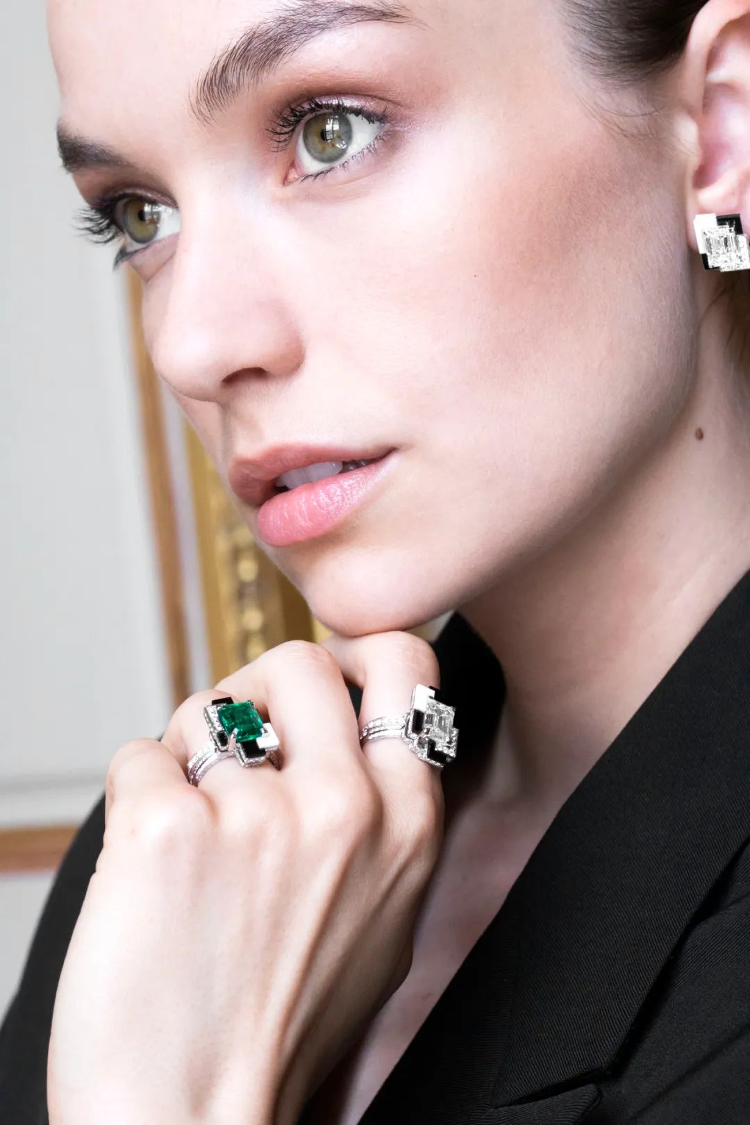 买奢侈品的女人真的有钱吗,买高定珠宝的人