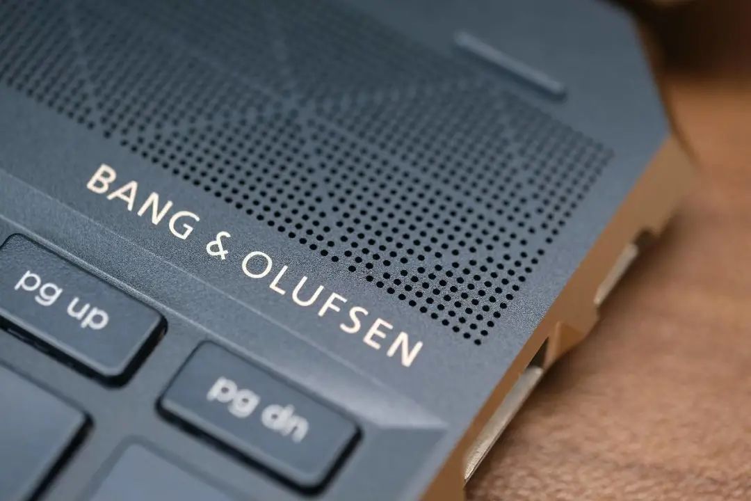 惠普spectrex36014翻转本,惠普spectrex360二合一笔记本