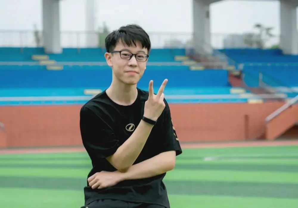 厉害！这所学校有魔力，老师是细节控，学生是自律狂！