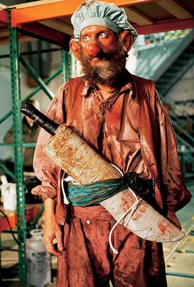 贝鲁特大爆炸后艺术界遭受创伤,塔罗牌为什么在大混乱中再度流行?