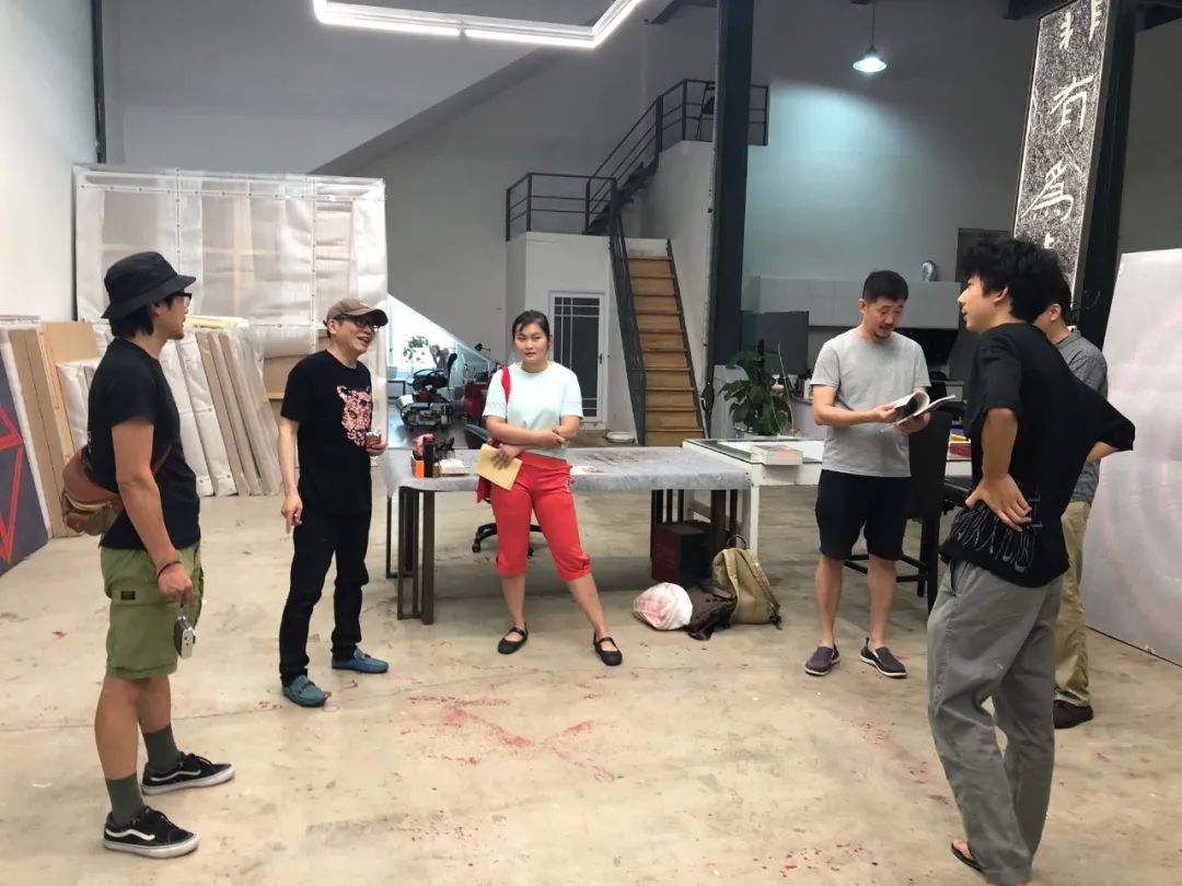 第一届“央美抽象高研班”即将启动|部分入选学员赴孟禄丁等导师工作室参观访问