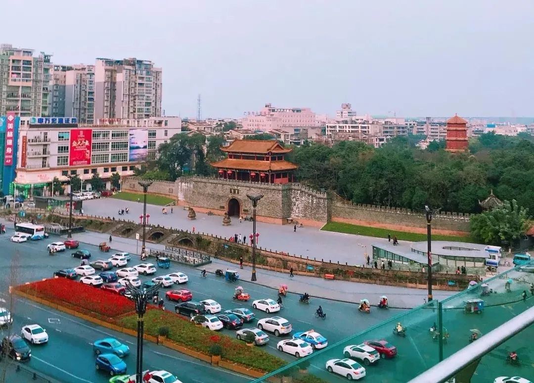 广汉好玩好吃的地方,广汉外滩隔壁