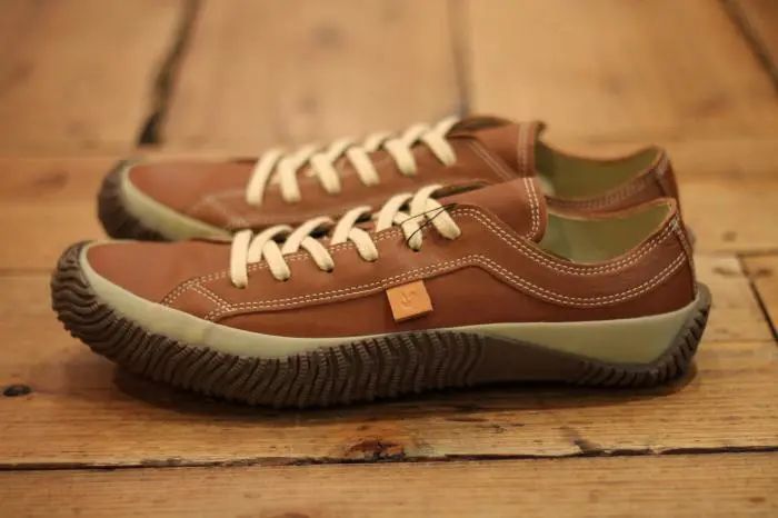 想体验一下碳板跑鞋,袋鼠冷门球鞋