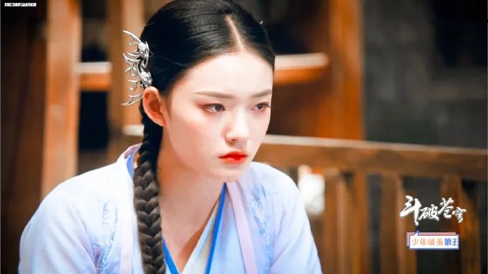 95后小花古装扮相最美的,95后小花作品