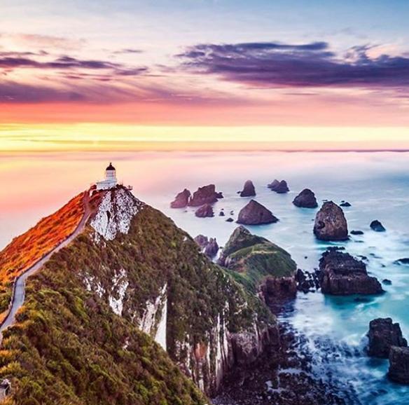 陆地尽头的浪漫,陆地尽头的灯塔