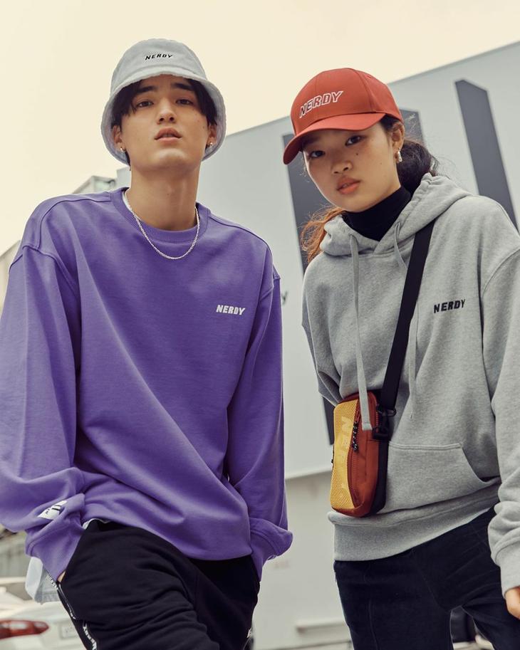 无帽卫衣虞书欣,虞书欣的衣服到底有多少钱