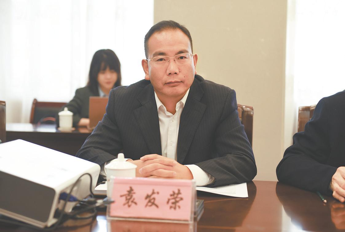 推动青海藏药产业发展——访金诃藏药股份有限公司总经理袁发荣