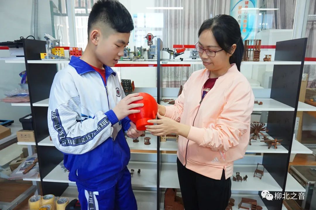 【赞】小伙伴们，你家学弟又拿奖啦！第十五中学连续两届获“市长奖”~