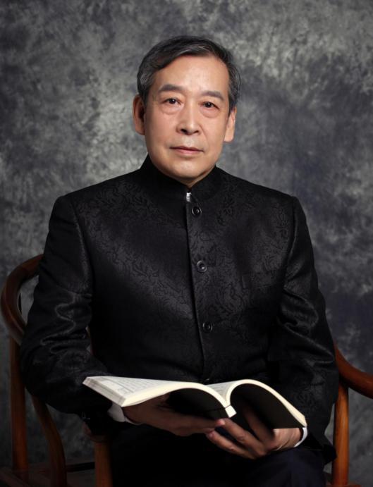 医生说耳鸣治不好,名医说健康