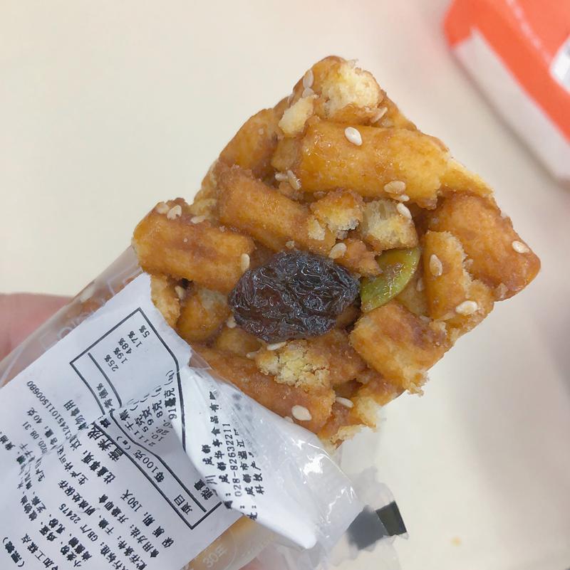 童年回忆杀!82岁的老成都第一代网红糕点铺重新开店啦!杜甫饼、芙蓉酥...快来