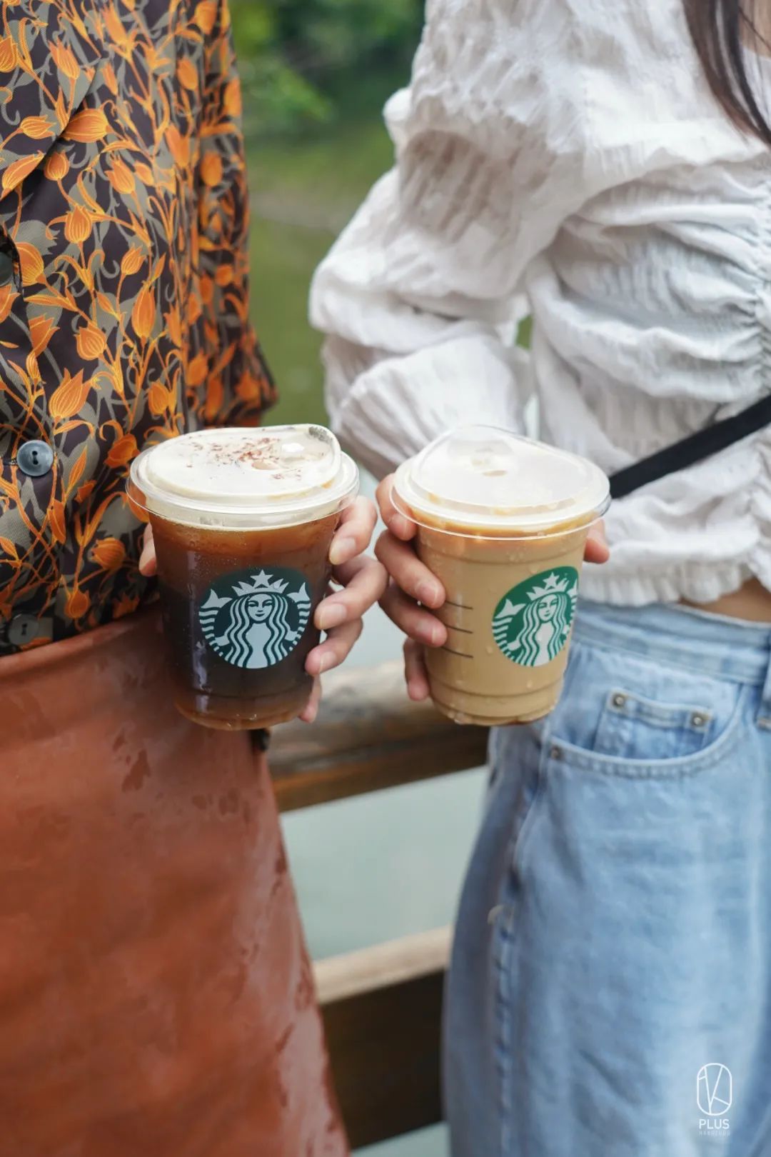 藏在咖啡里的爱意！星巴克用心荟萃饮品全新上市！又带着限定款周年庆杯子来圈粉了