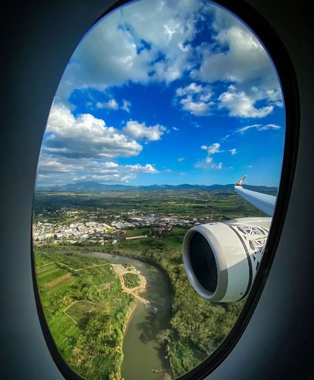 机场值机可以选靠窗的座位吗,早点去机场可以选择喜欢的座位么