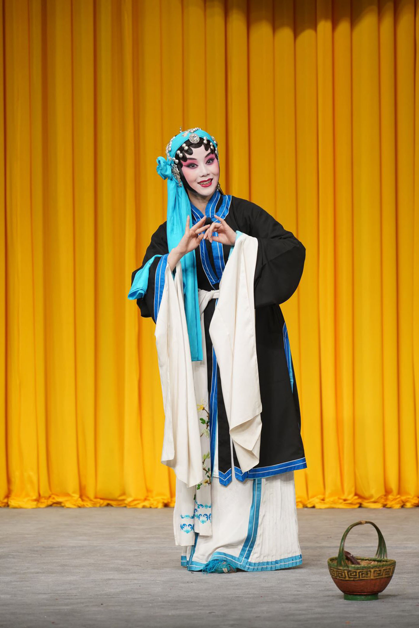 第31届白玉兰奖戏剧获奖名单,2023白玉兰奖揭晓现场视频