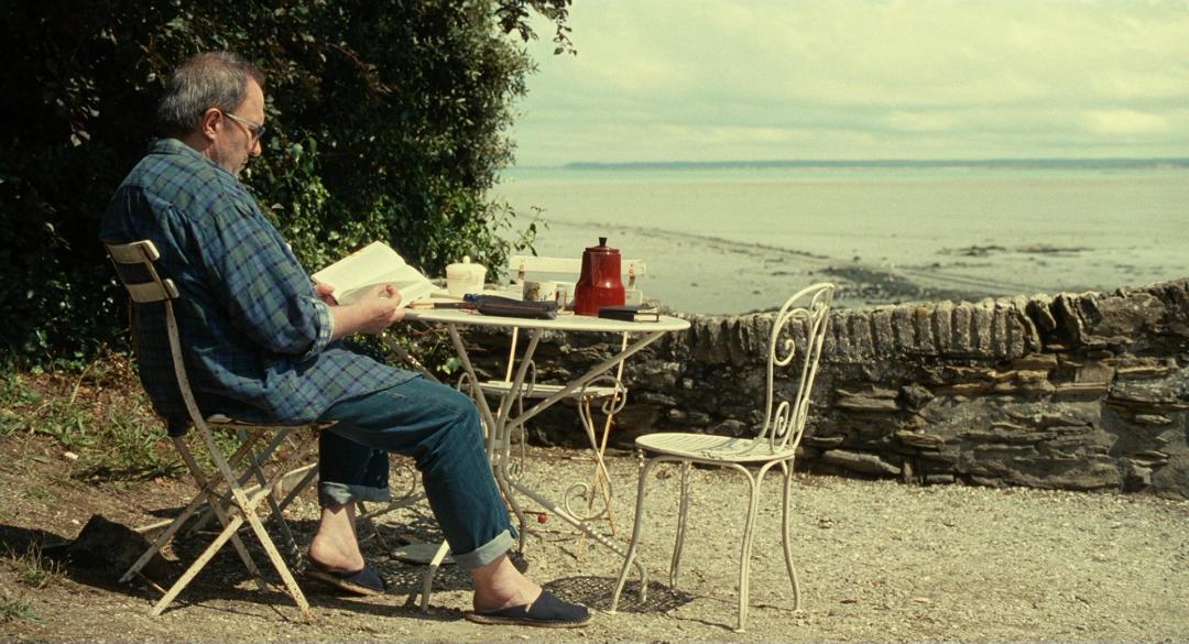 在秋天，向着美好时光，我伸出双手